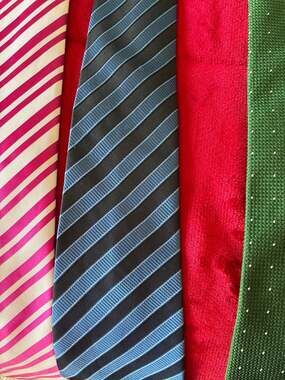 Giorgio Armani Made in Italy Blue and Gray Diagonal Stripe Silk Necktie